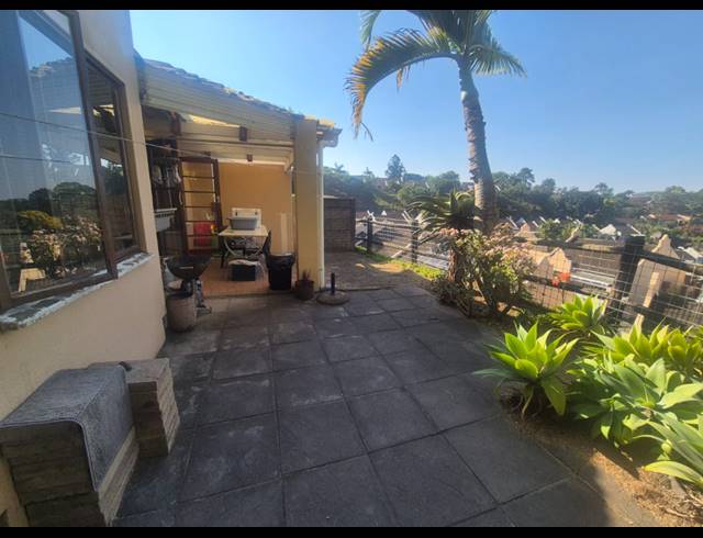 2 BEDROOM SECTIONAL TITLE FOR SALE IN THE WOLDS